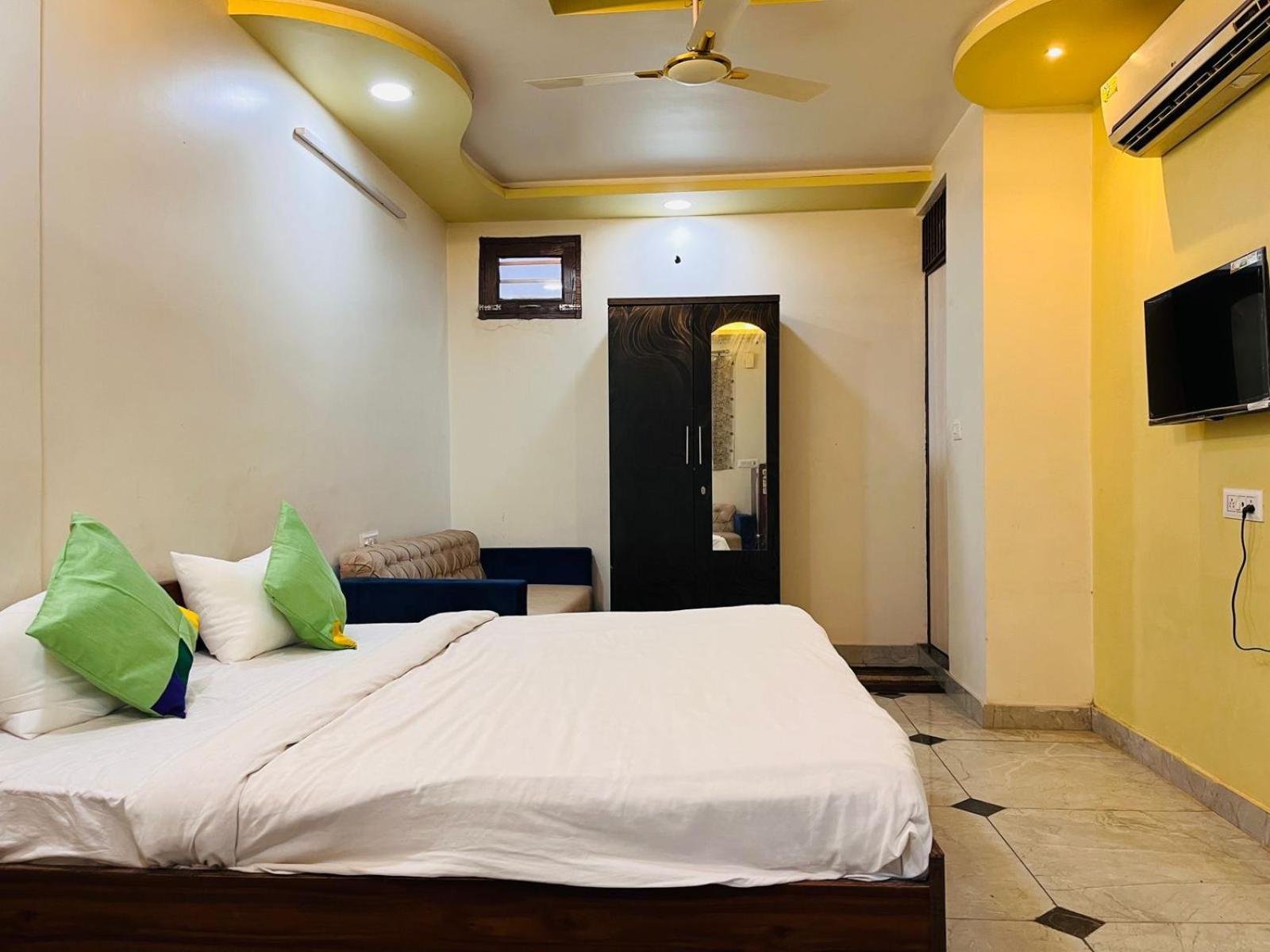 Hotel Premium Grand Fully Air Condition And Spacious Room Top Rated And Most Luxury Hotel Near Taj Mahal Agra  Buitenkant foto